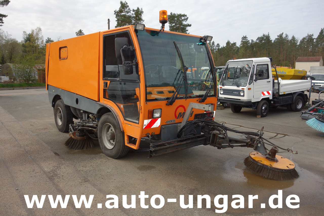 Aebi MFH 5000 Kehrmaschine Baujahr 2004 4-Rad Lenkung Wildkrautbesen - Autočistilica: slika 3 Aebi MFH 5000 Kehrmaschine Baujahr 2004 4-Rad Lenkung Wildkrautbesen - Autočistilica: slika 3