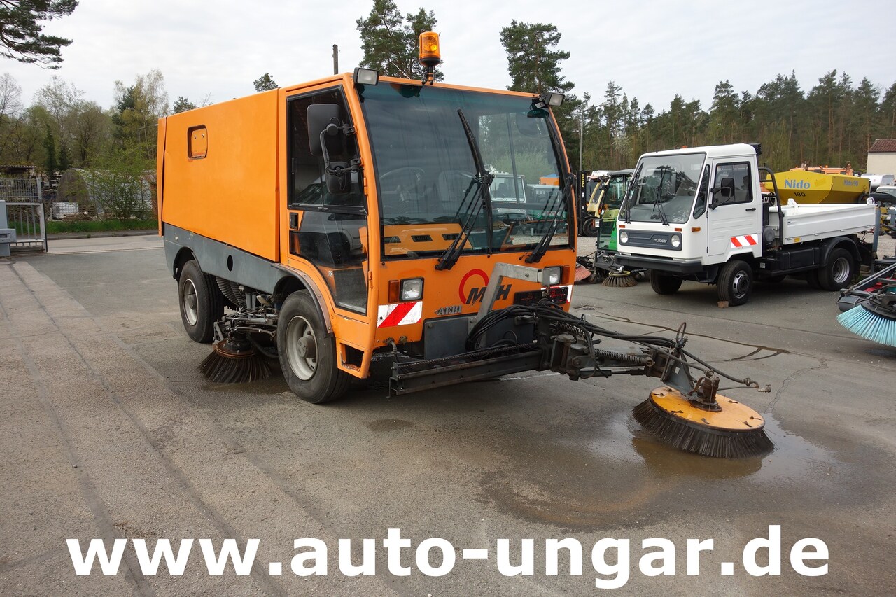 Aebi Schmidt MFH 5000 Kehrmaschine 4-Rad Lenkung Wildkrautbesen - Autočistilica: slika 1 Aebi Schmidt MFH 5000 Kehrmaschine 4-Rad Lenkung Wildkrautbesen - Autočistilica: slika 1