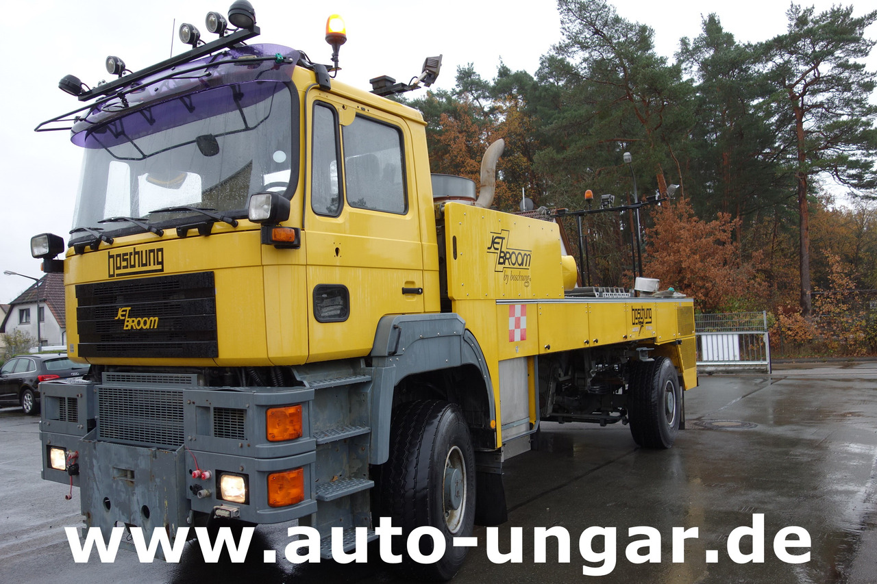 MAN Boschung BJB 8000 Speed Broom 4x4 Offroad Trial Flughafen - Aerodromska oprema, Aerodromska oprema: slika 3 MAN Boschung BJB 8000 Speed Broom 4x4 Offroad Trial Flughafen - Aerodromska oprema, Aerodromska oprema: slika 3