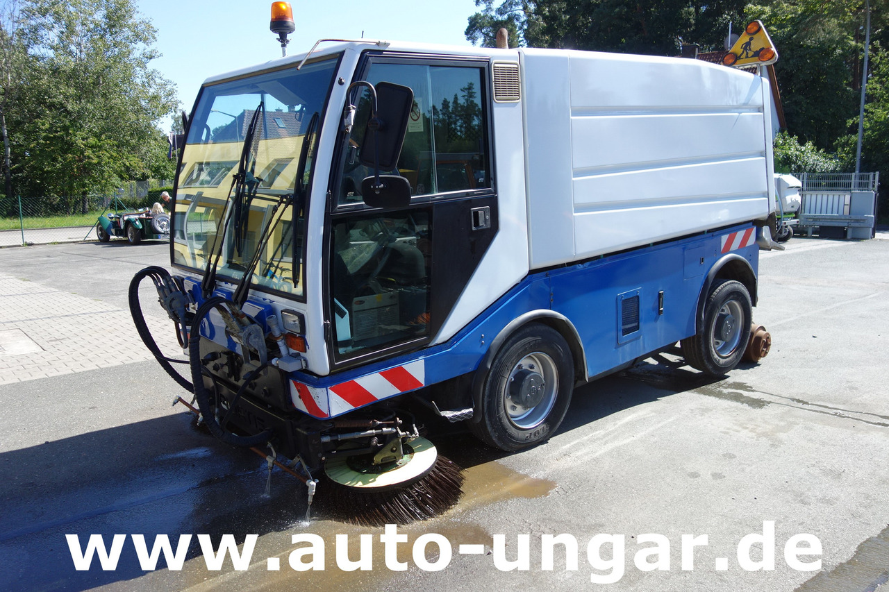 BUCHER CityCat CC5000 Schienenreiniger Kehrmaschine RailRoad Zweiweg - Autočistilica: slika 3 BUCHER CityCat CC5000 Schienenreiniger Kehrmaschine RailRoad Zweiweg - Autočistilica: slika 3