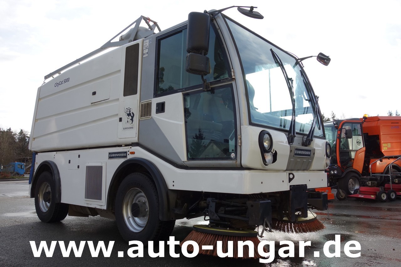 Bucher CityCat CC5000 Euro 5 Druckreiniger Vorbereitung Saugschlauch - Autočistilica: slika 1 Bucher CityCat CC5000 Euro 5 Druckreiniger Vorbereitung Saugschlauch - Autočistilica: slika 1