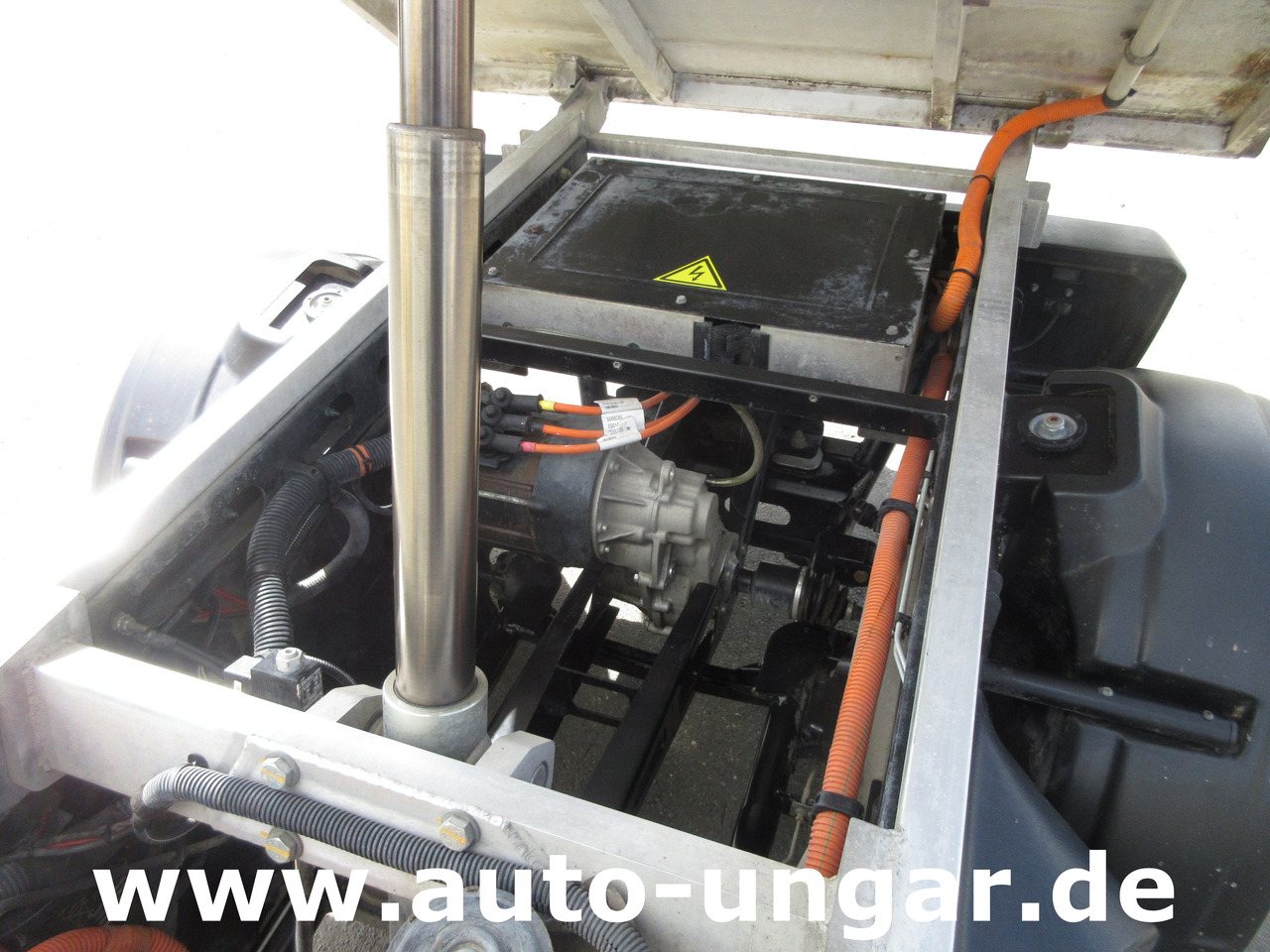 GOUPIL G5 Kipper lange Pritsche AHK Bordwanderhöhung Elektrofahrzeug - Električno komunalno vozilo: slika 5 GOUPIL G5 Kipper lange Pritsche AHK Bordwanderhöhung Elektrofahrzeug - Električno komunalno vozilo: slika 5