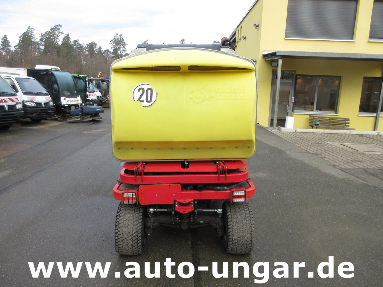 Gianni Ferrari Turbo 4 T Cruiser Großflächenmäher 4x4 mit Hochentleerung Bj. 2015 - Komunalni traktor: slika 5 Gianni Ferrari Turbo 4 T Cruiser Großflächenmäher 4x4 mit Hochentleerung Bj. 2015 - Komunalni traktor: slika 5