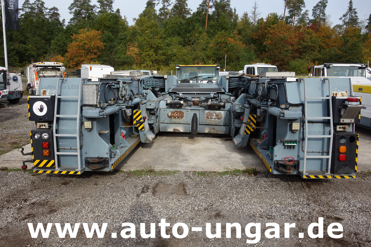 Goldhofer AST-1X 1360 Allradlenkung 6x6 towbarless Pushback Airbus A380 Deutz TCD 2015 V08 - 1.360PS - Aerodromski traktor: slika 5 Goldhofer AST-1X 1360 Allradlenkung 6x6 towbarless Pushback Airbus A380 Deutz TCD 2015 V08 - 1.360PS - Aerodromski traktor: slika 5
