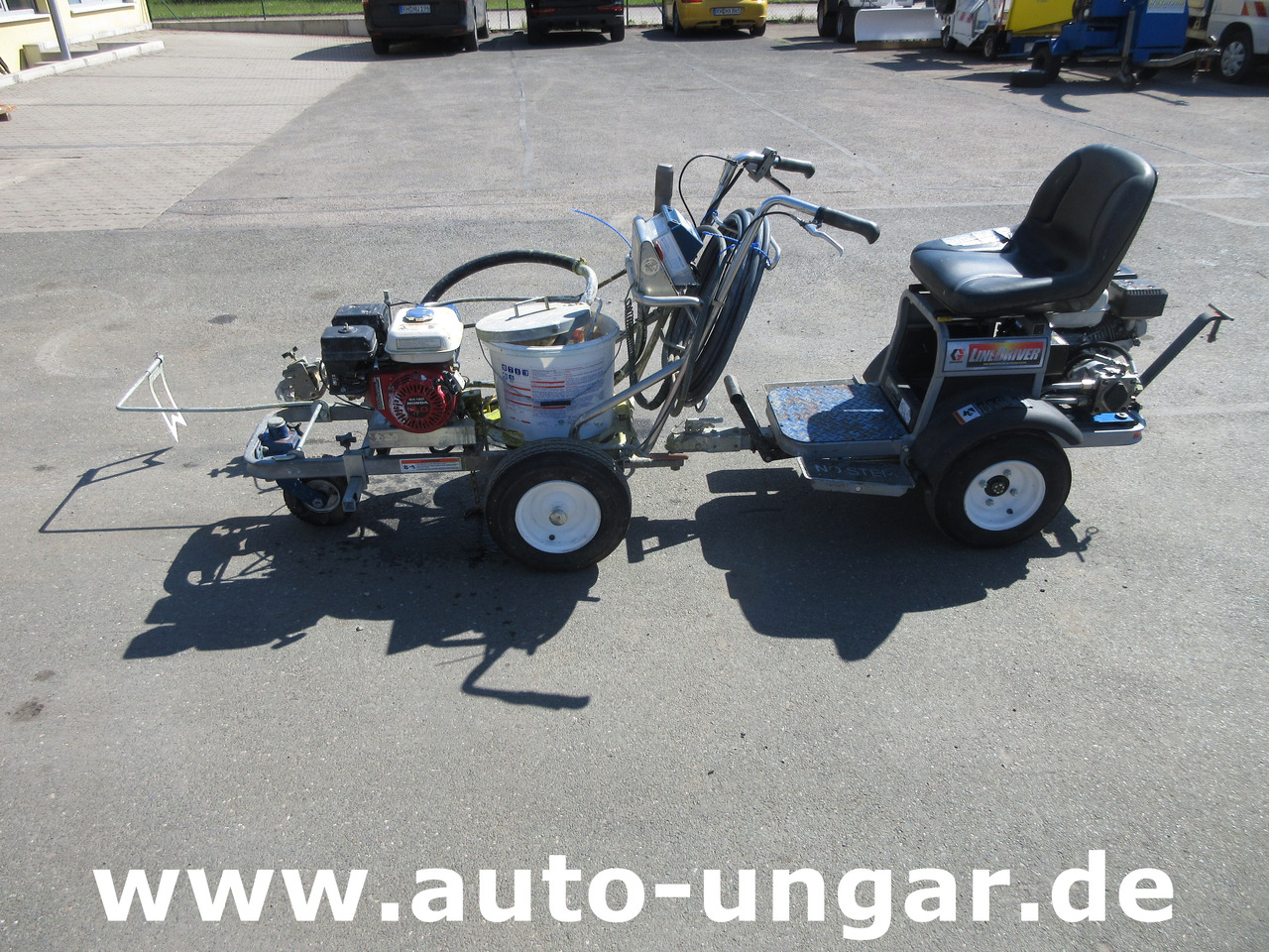 Graco LineLazer III 3900 Linedriver ride-on striper Roadmarking Straßenmarkierung - Mašina za asfalt: slika 3 Graco LineLazer III 3900 Linedriver ride-on striper Roadmarking Straßenmarkierung - Mašina za asfalt: slika 3