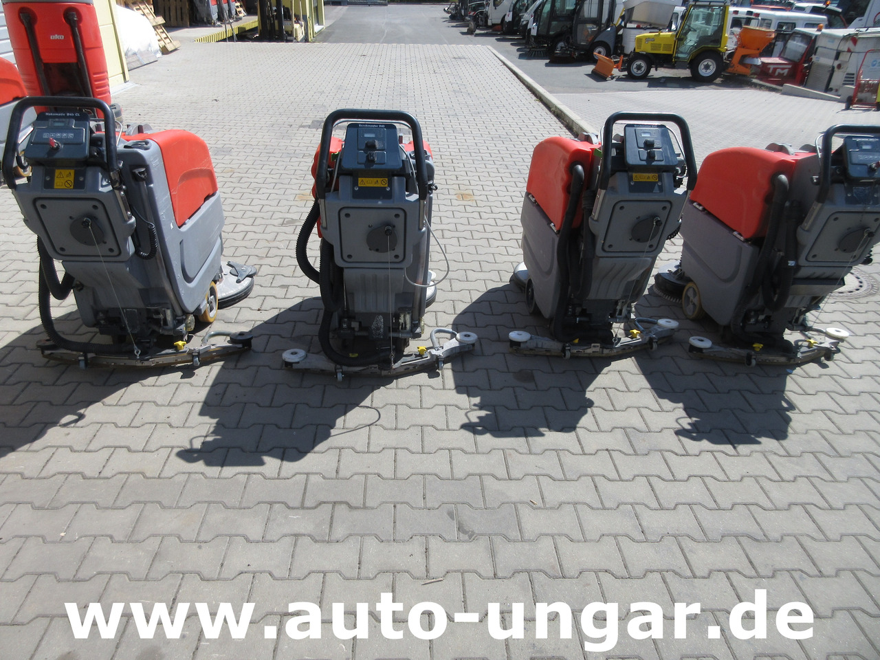 Hako B45 Scheuersaugmaschine B45CL eigener Antrieb Scrubber - Mašina za pranje podova: slika 2 Hako B45 Scheuersaugmaschine B45CL eigener Antrieb Scrubber - Mašina za pranje podova: slika 2