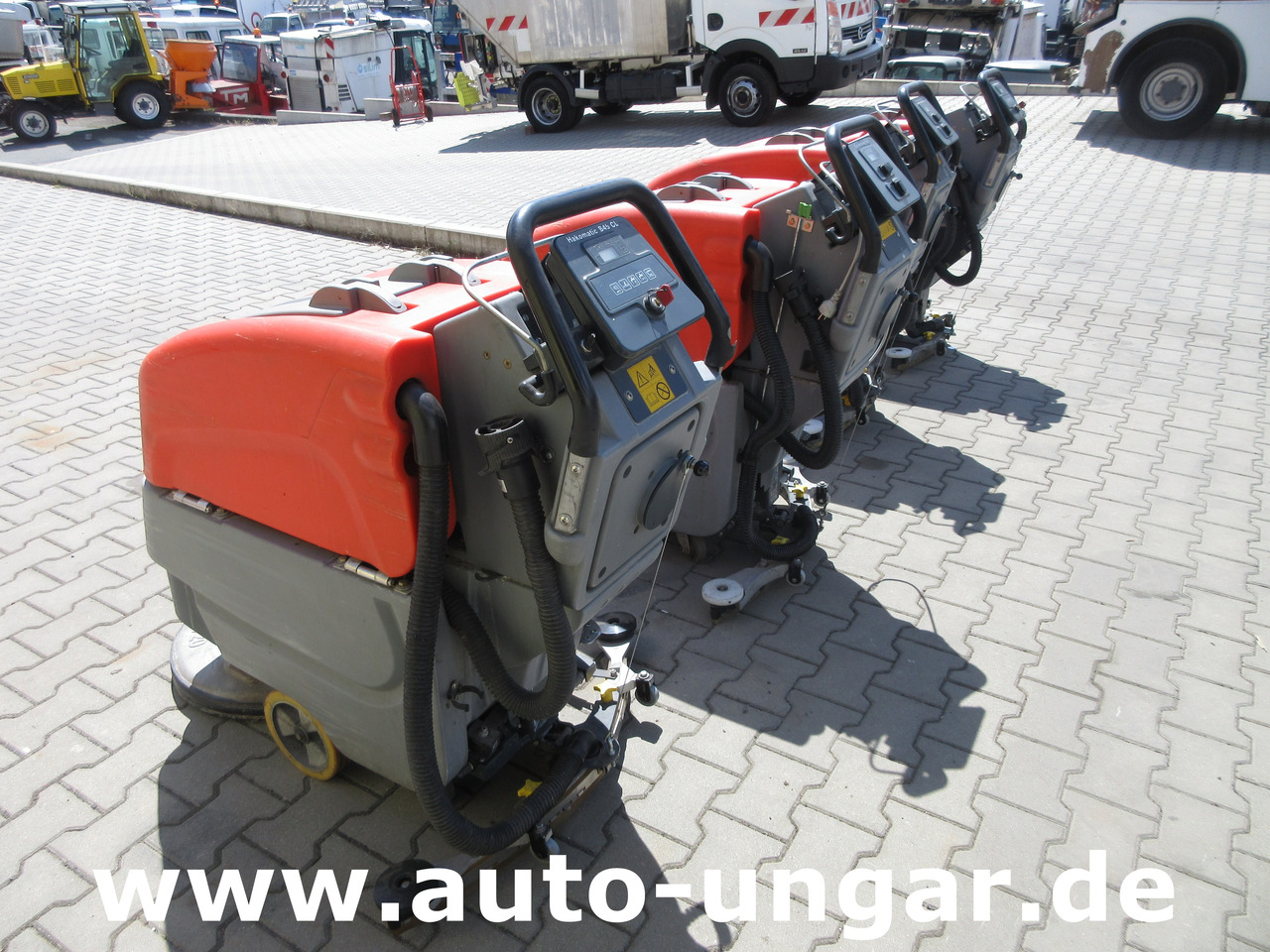 Hako B45 Scheuersaugmaschine B45CL eigener Antrieb Scrubber - Mašina za pranje podova: slika 3 Hako B45 Scheuersaugmaschine B45CL eigener Antrieb Scrubber - Mašina za pranje podova: slika 3