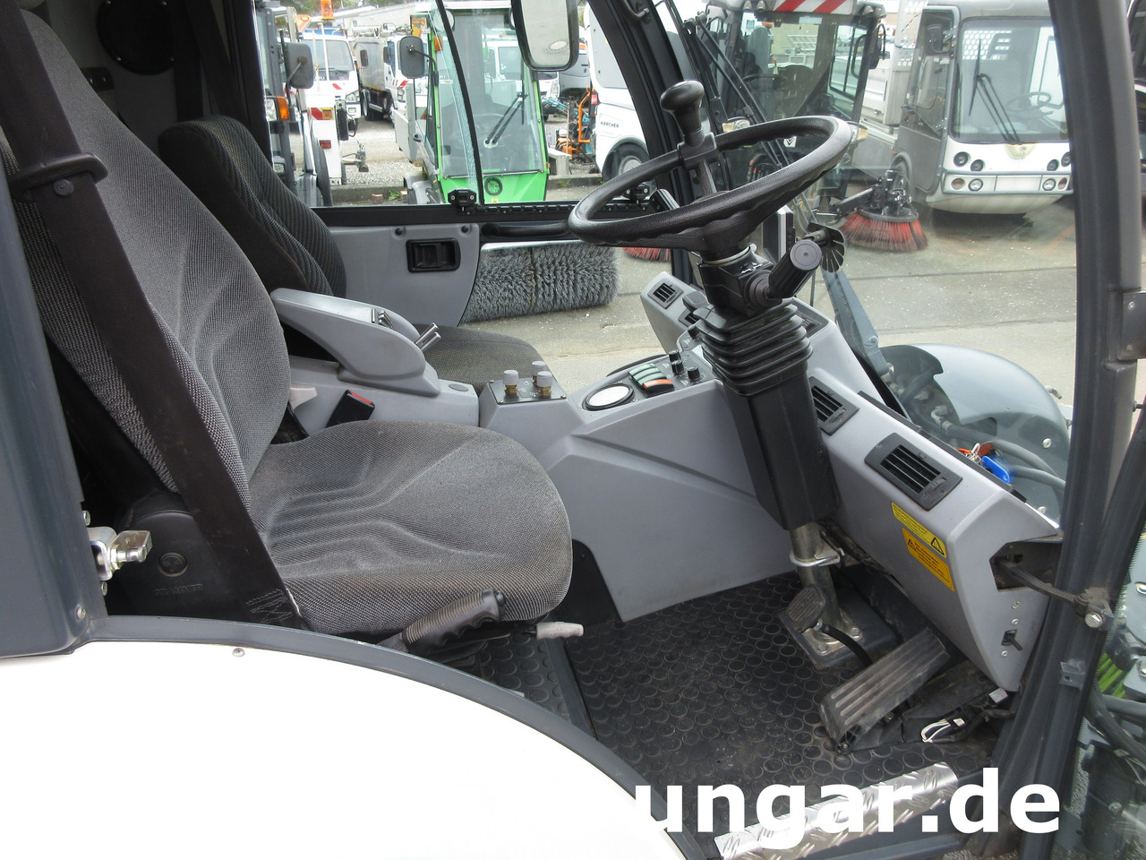 Autočistilica Hako Citymaster CM 2000 Kehrmaschine 4-Rad-Lenkung VW Diesel Motor: slika 8