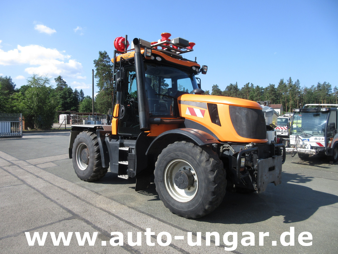 JCB Landpower Fastrac HMV 3200 Bj. 2009 80km/h 4x4 2x PTO 195PS - Traktor: slika 1 JCB Landpower Fastrac HMV 3200 Bj. 2009 80km/h 4x4 2x PTO 195PS - Traktor: slika 1