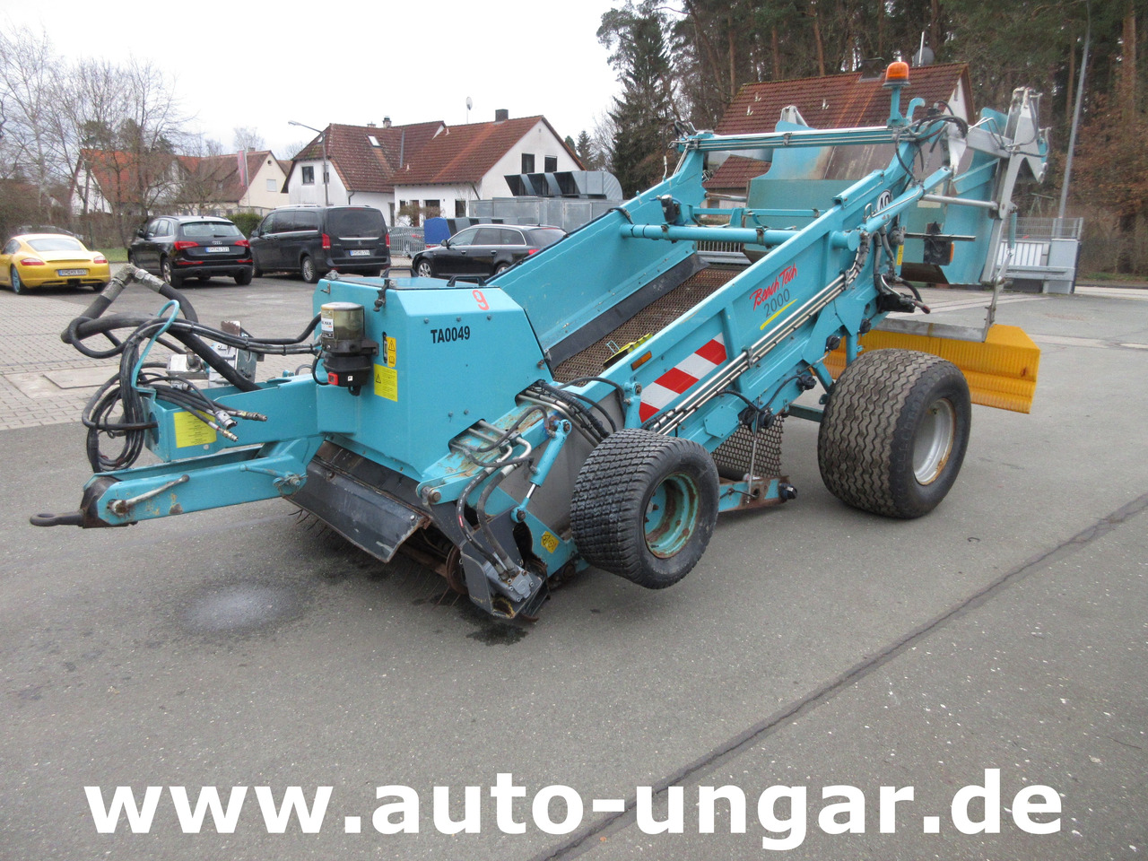 Kässbohrer BeachTech 2000 Strandreiniger Beachcleaner Nettoyeur Cribleuse de Plage - Korisno/ Posebno vozilo: slika 3 Kässbohrer BeachTech 2000 Strandreiniger Beachcleaner Nettoyeur Cribleuse de Plage - Korisno/ Posebno vozilo: slika 3