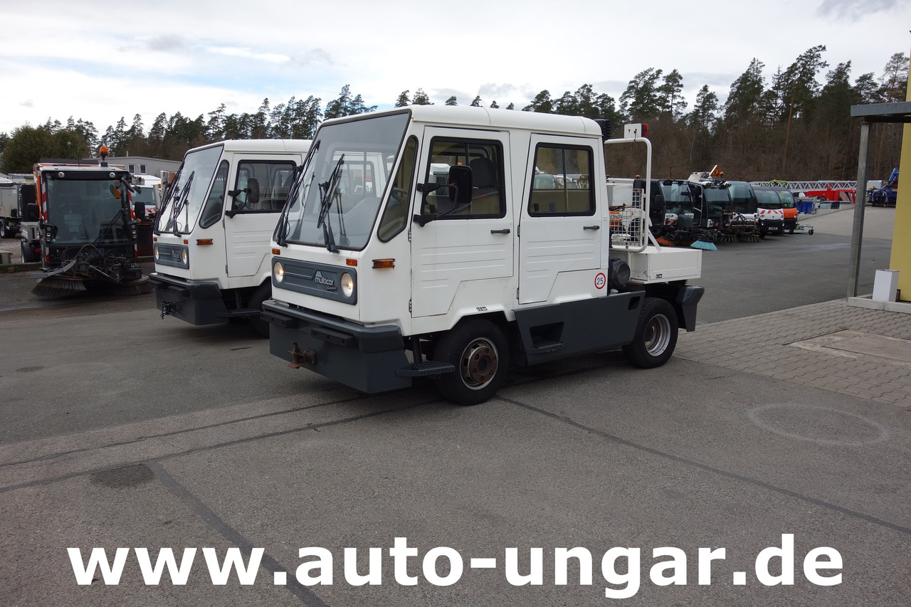 Multicar M26 Champion Flugzeugschlepper Doka GSE Airport Push Back Industrieschlepper - Aerodromski traktor: slika 2 Multicar M26 Champion Flugzeugschlepper Doka GSE Airport Push Back Industrieschlepper - Aerodromski traktor: slika 2