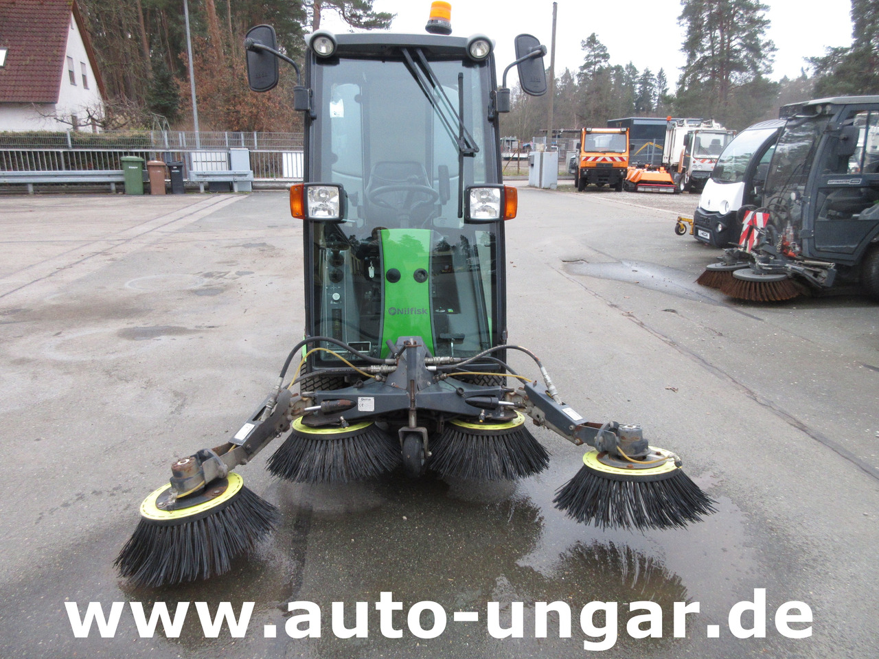 Nilfisk CR 2250 Egholm Bj. 2015 Kehrmaschine 4x4 Perkins Diesel Knicklenkung - Autočistilica: slika 2 Nilfisk CR 2250 Egholm Bj. 2015 Kehrmaschine 4x4 Perkins Diesel Knicklenkung - Autočistilica: slika 2