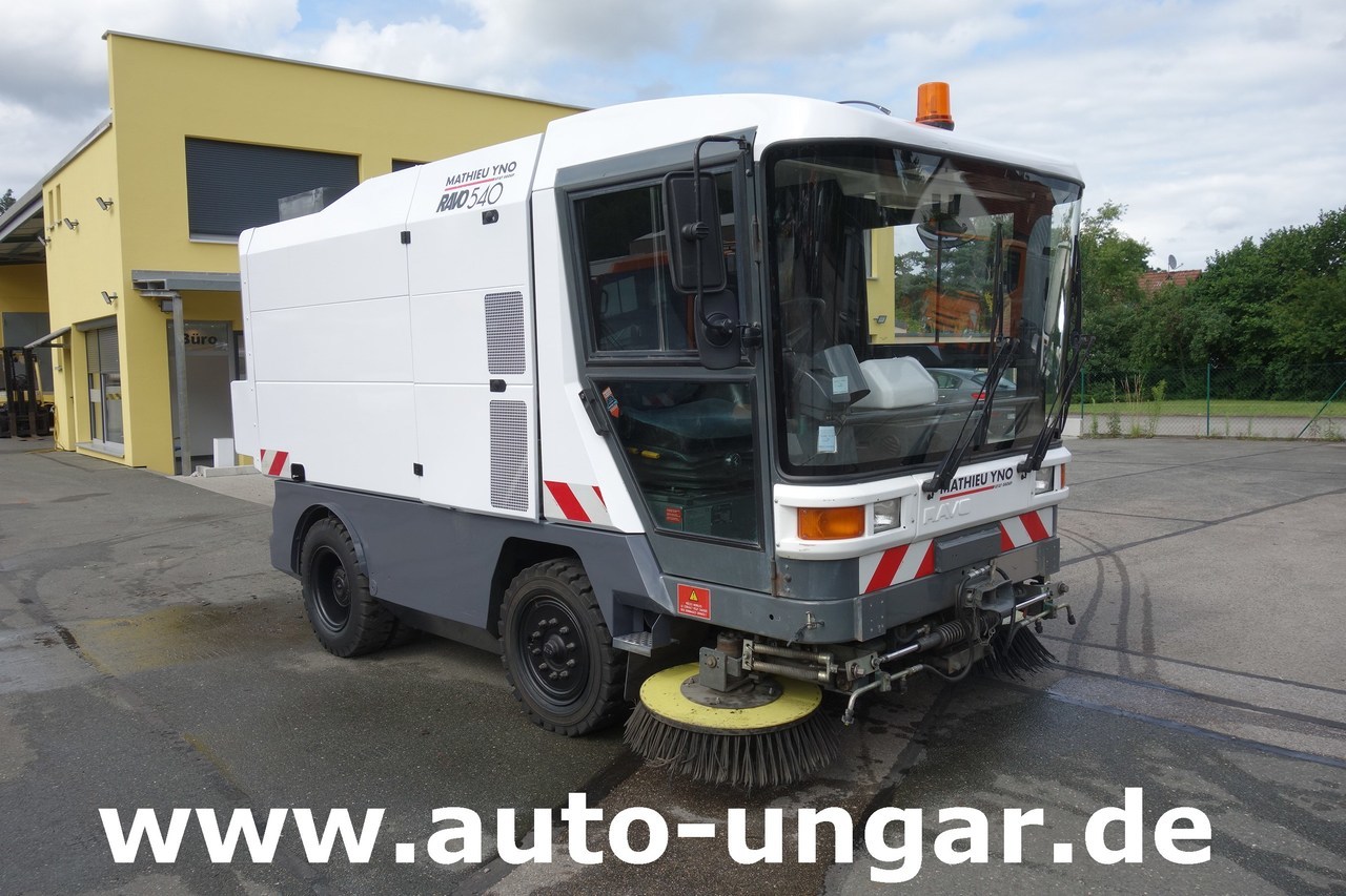 Ravo C540 Kehrmaschine Hydrostat - Klima - 1. Hand - Autočistilica: slika 1 Ravo C540 Kehrmaschine Hydrostat - Klima - 1. Hand - Autočistilica: slika 1