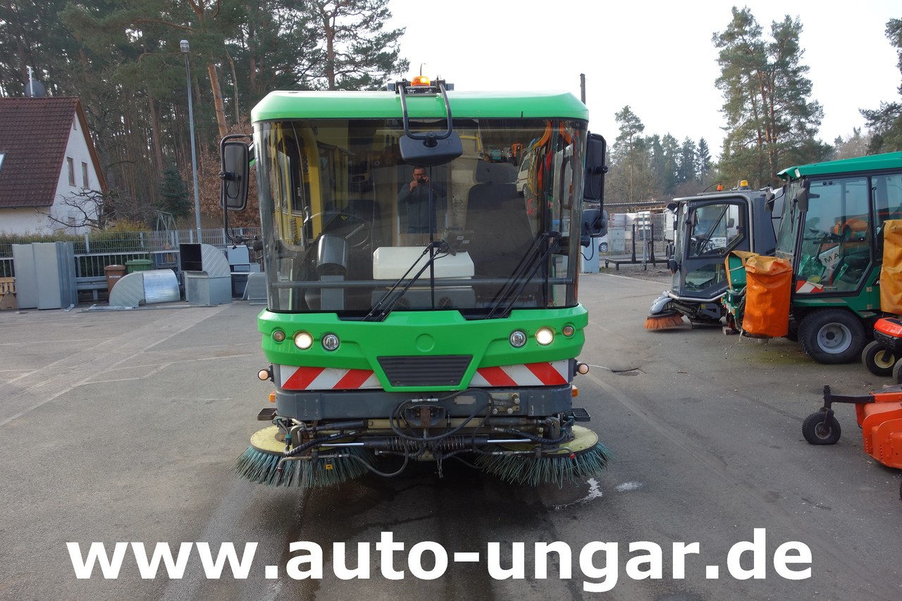 Ravo CR 540 XL Compact Kehrmaschine Euro 5 - Autočistilica: slika 2 Ravo CR 540 XL Compact Kehrmaschine Euro 5 - Autočistilica: slika 2
