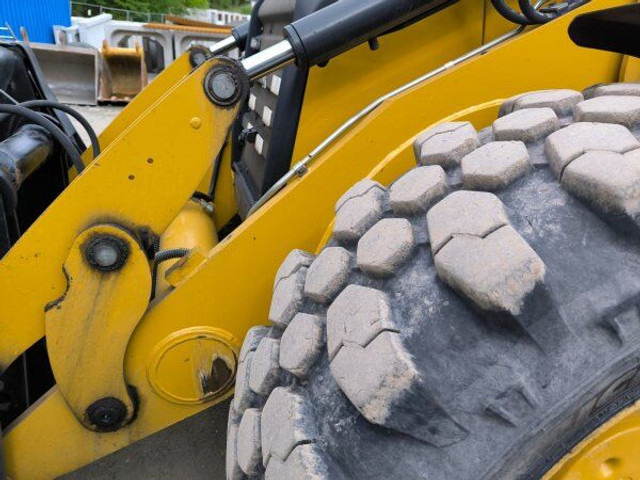 Caterpillar 444F - Bager utovarivač: slika 3 Caterpillar 444F - Bager utovarivač: slika 3