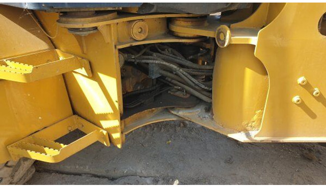 Utovarivač točkaš Caterpillar 908 (7t: slika 6