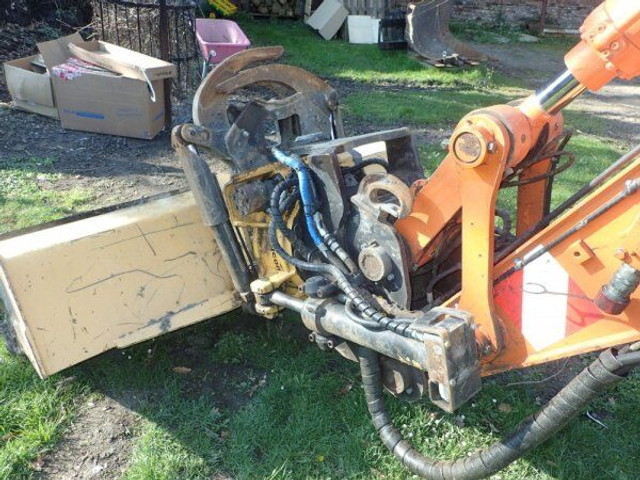 Hitachi Zaxis 140W-5B - Bager točkaš: slika 5 Hitachi Zaxis 140W-5B - Bager točkaš: slika 5