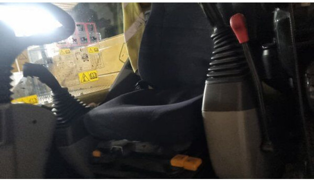 Komatsu PW 138 MR - Bager točkaš: slika 4 Komatsu PW 138 MR - Bager točkaš: slika 4