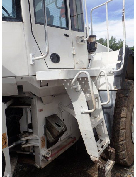 Komatsu WA 380-6 - Utovarivač točkaš: slika 5 Komatsu WA 380-6 - Utovarivač točkaš: slika 5