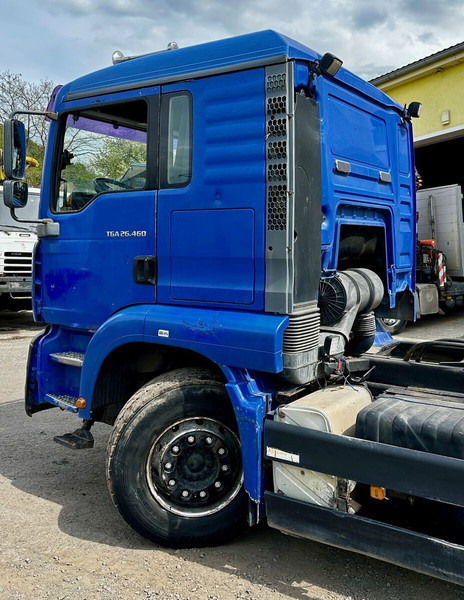 Kamion sa hidrauličnom kukom MAN TGA 26.460: slika 9