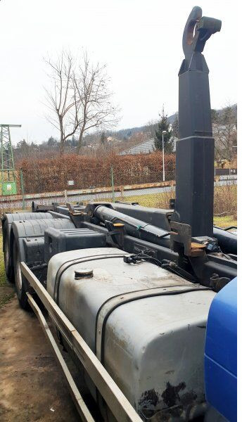 Kamion sa hidrauličnom kukom MAN TGA 26.460: slika 12