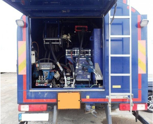 Renault 19.5t +8m3 (5+3) Kobit - Kamion cisterna: slika 4 Renault 19.5t +8m3 (5+3) Kobit - Kamion cisterna: slika 4