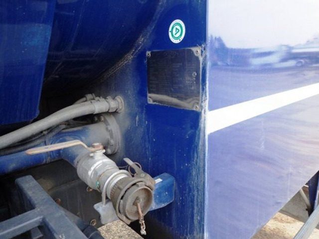 Kamion cisterna za prevoz goriva Renault 19.5t +8m3 (5+3) Kobit: slika 10