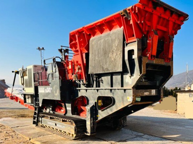 Sandvik QJ 341+ (51t mobil) - Čeljusna drobilica: slika 1 Sandvik QJ 341+ (51t mobil) - Čeljusna drobilica: slika 1