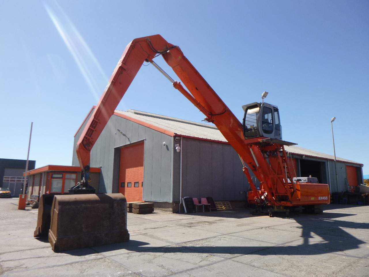 FIAT-HITACHI EX455 Stationary dock/ship material handler - Bager za obradu otpada/ Industrije: slika 1 FIAT-HITACHI EX455 Stationary dock/ship material handler - Bager za obradu otpada/ Industrije: slika 1