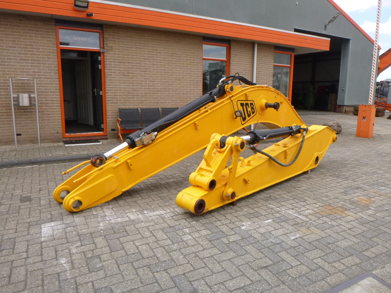 JCB JS200/JS210/JS220 - Platforma za Bager guseničar: slika 1 JCB JS200/JS210/JS220 - Platforma za Bager guseničar: slika 1