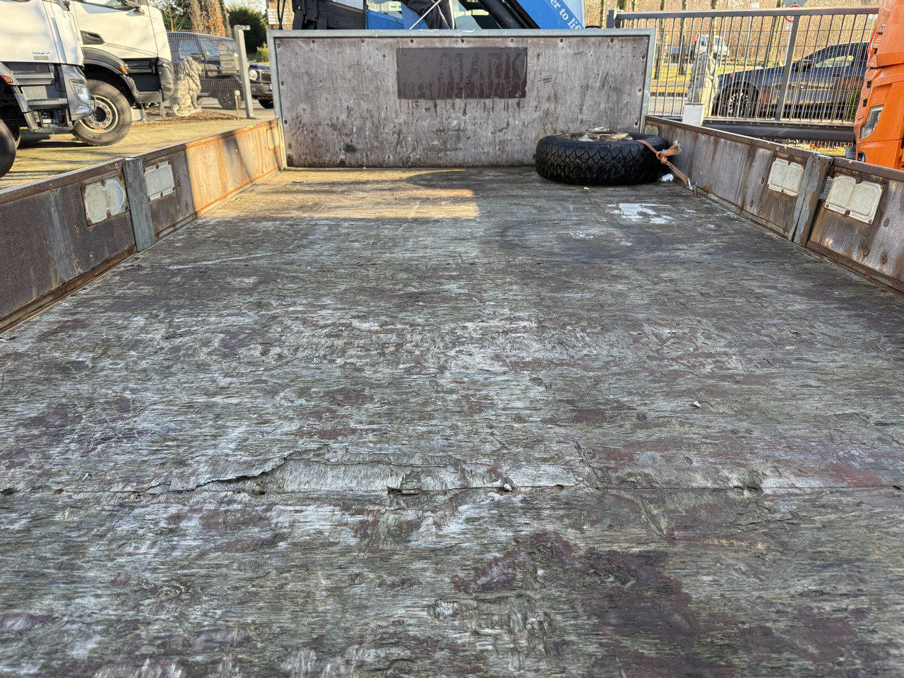 Iveco Daily 70C17 HMF 635 Kran bis 11 Meter - Kamion sa dizalicom, Dostavno vozilo sa otvorenom sandukom: slika 2 Iveco Daily 70C17 HMF 635 Kran bis 11 Meter - Kamion sa dizalicom, Dostavno vozilo sa otvorenom sandukom: slika 2