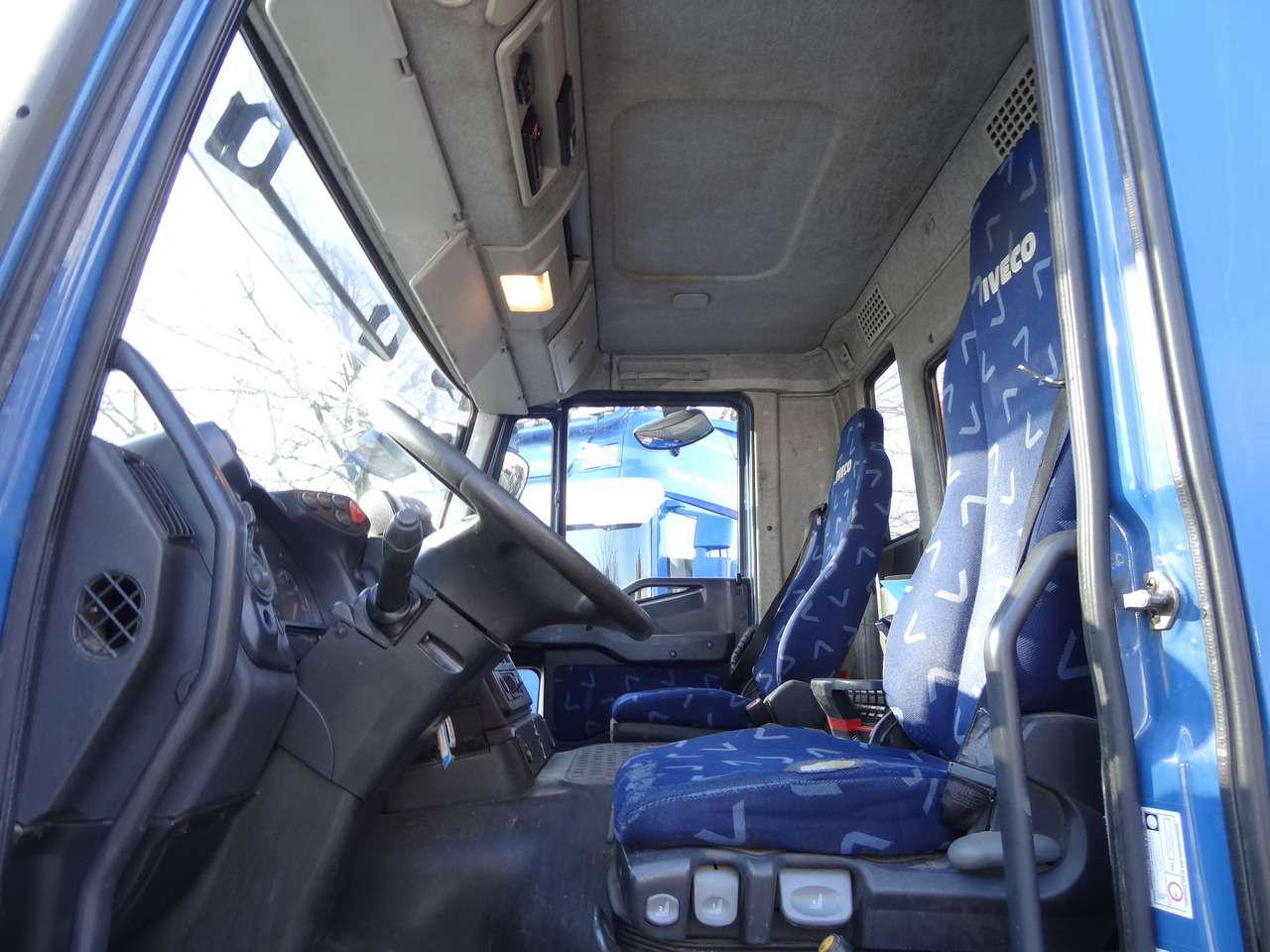 Iveco Trakker AD340T41 8X4 Kipper Kran Palfinger 23002 - Kamion sa dizalicom, Istovarivač: slika 2 Iveco Trakker AD340T41 8X4 Kipper Kran Palfinger 23002 - Kamion sa dizalicom, Istovarivač: slika 2