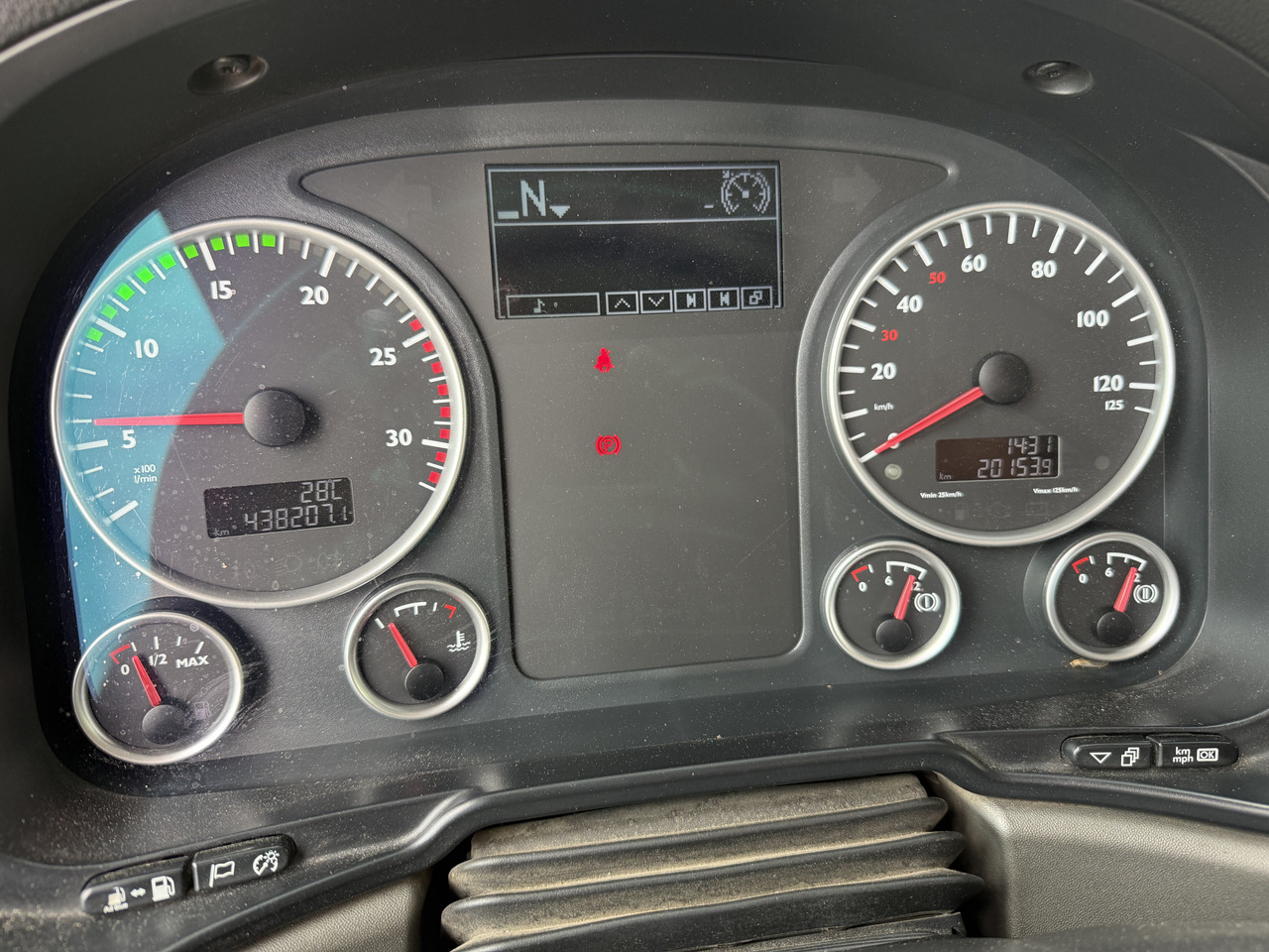 MAN TGS 26.480 6X6H Haken - Kamion sa hidrauličnom kukom: slika 5 MAN TGS 26.480 6X6H Haken - Kamion sa hidrauličnom kukom: slika 5