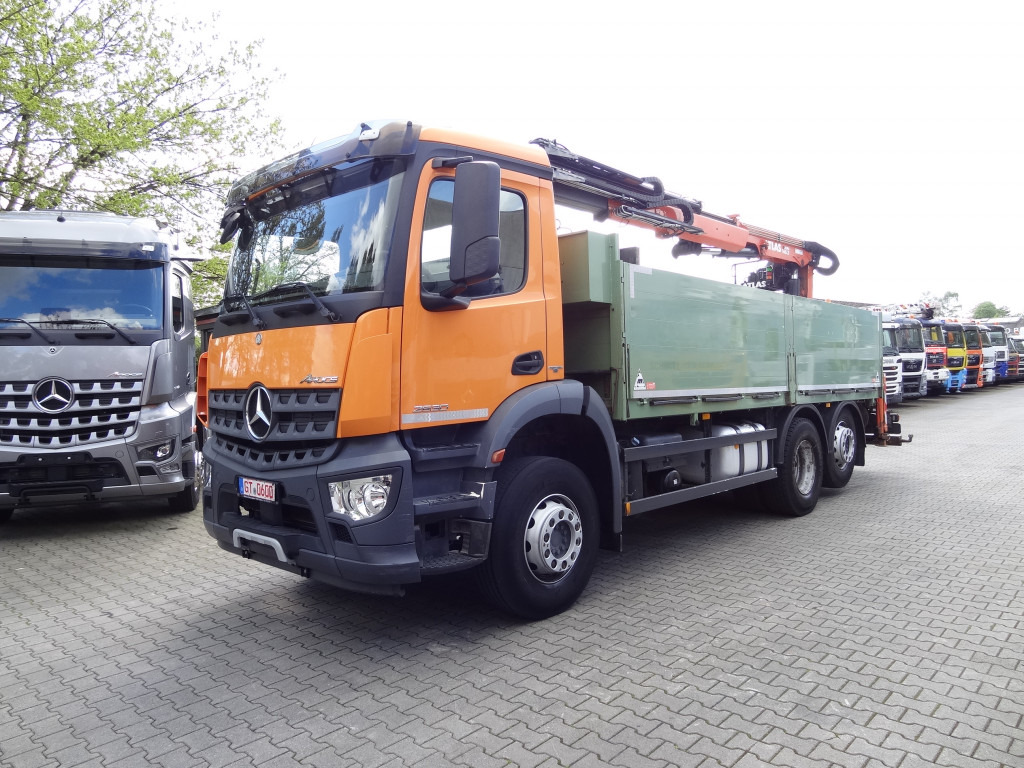 Mercedes-Benz Arocs 2630 6X2 Atlas 165.2 Baustoff - Kamion sa tovarnim sandukom, Kamion sa dizalicom: slika 1 Mercedes-Benz Arocs 2630 6X2 Atlas 165.2 Baustoff - Kamion sa tovarnim sandukom, Kamion sa dizalicom: slika 1