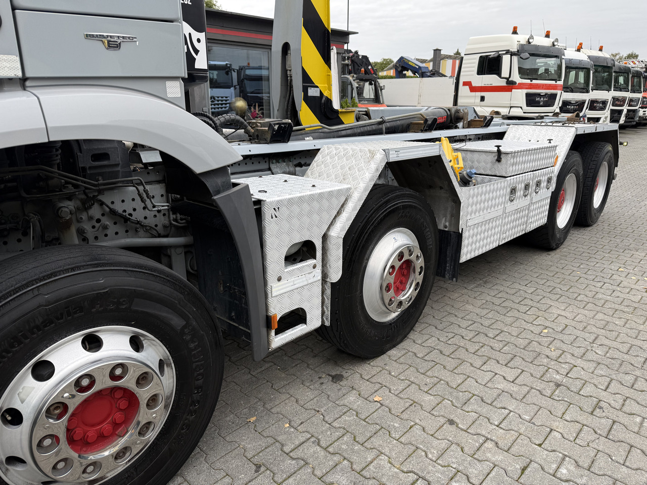 Mercedes-Benz Arocs 3245 K 8X4 Haken - Kamion sa hidrauličnom kukom: slika 2 Mercedes-Benz Arocs 3245 K 8X4 Haken - Kamion sa hidrauličnom kukom: slika 2