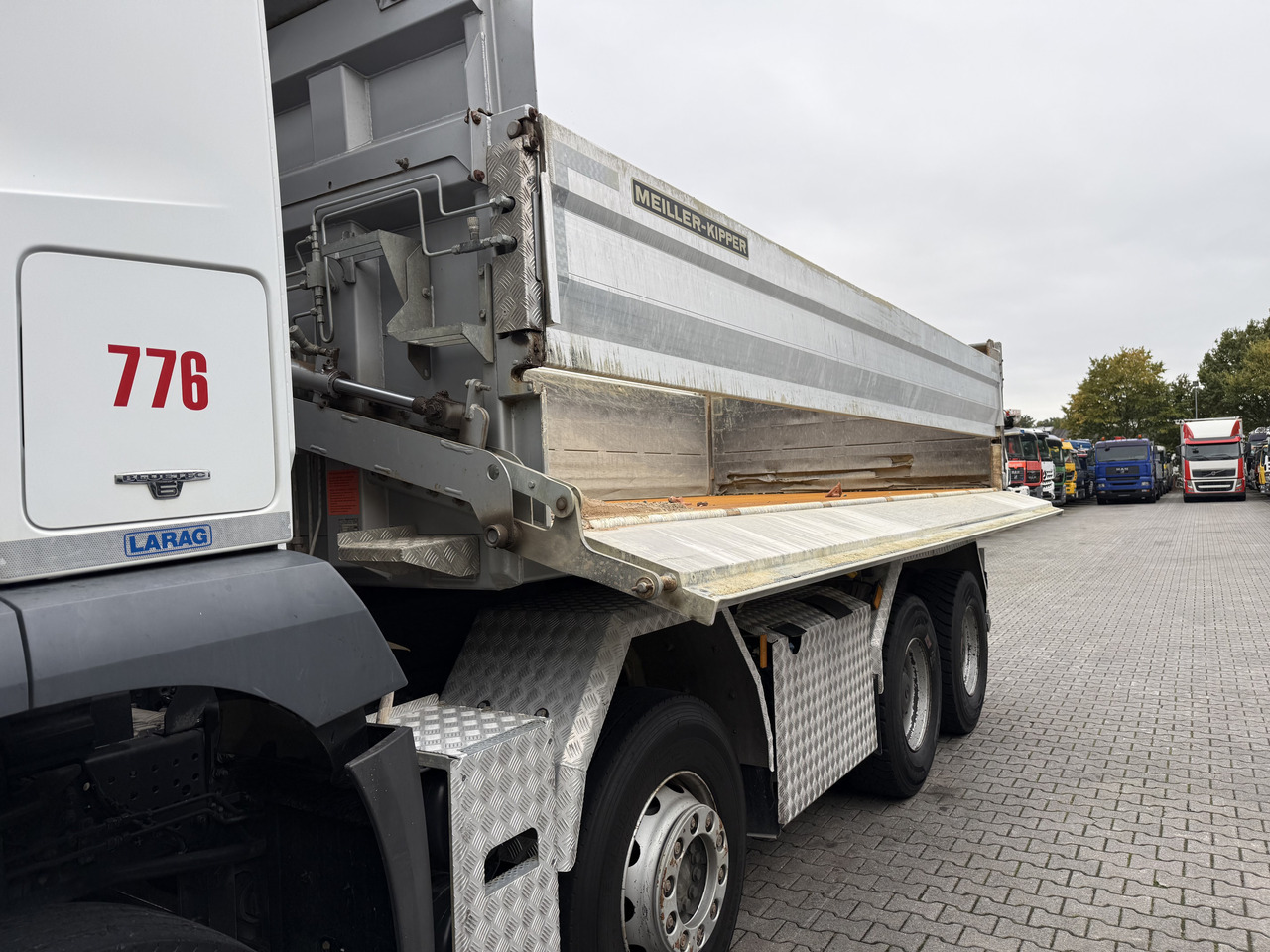 Mercedes-Benz Arocs 3246K 8X4 Meiller - Istovarivač: slika 3 Mercedes-Benz Arocs 3246K 8X4 Meiller - Istovarivač: slika 3