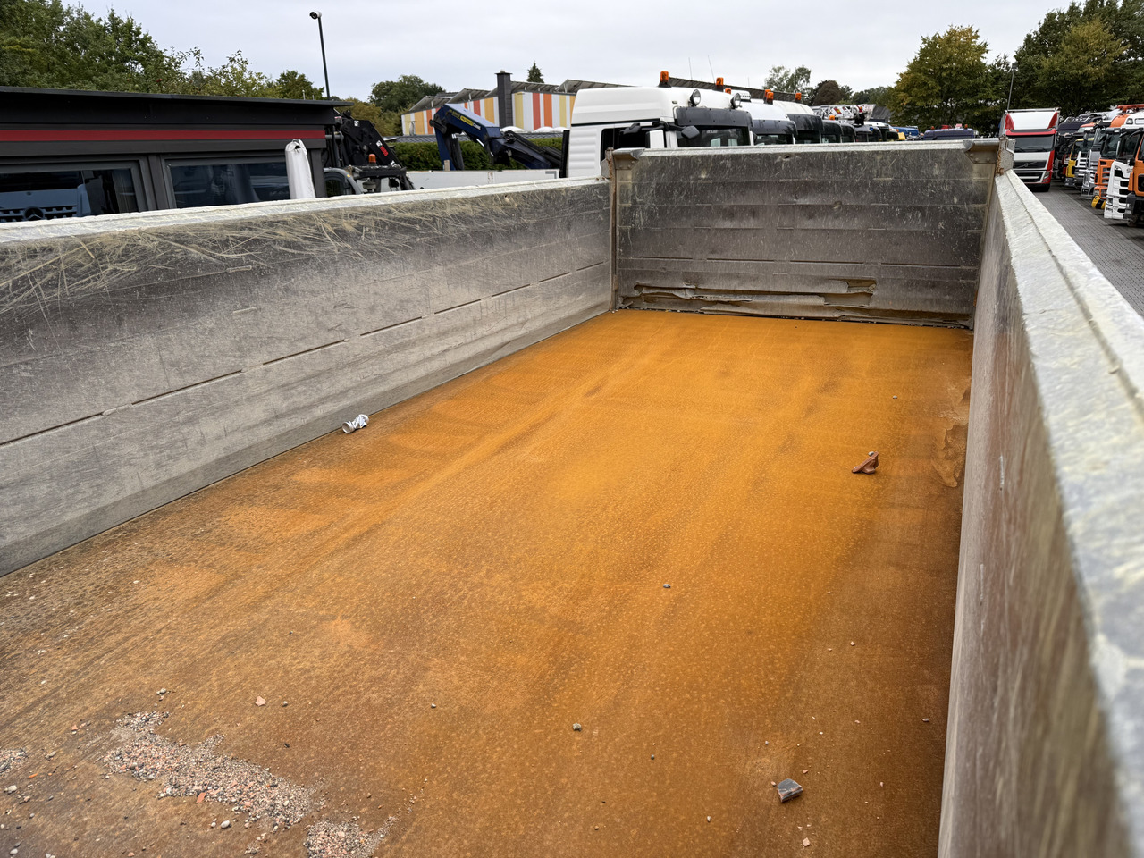 Mercedes-Benz Arocs 3246K 8X4 Meiller - Istovarivač: slika 5 Mercedes-Benz Arocs 3246K 8X4 Meiller - Istovarivač: slika 5