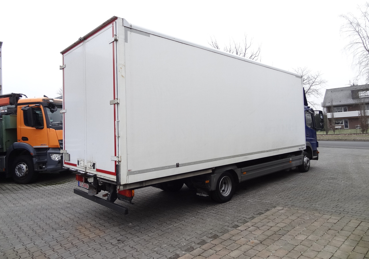 Mercedes-Benz Atego 822 - Kamion sa zatvorenim sandukom: slika 4 Mercedes-Benz Atego 822 - Kamion sa zatvorenim sandukom: slika 4