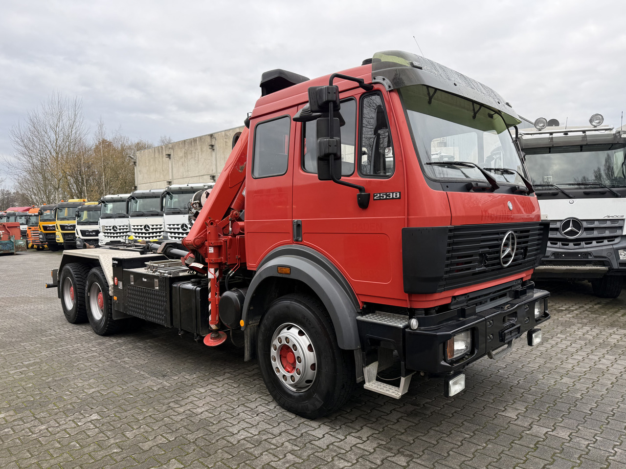 Mercedes-Benz SK 2538 6X4 Haken Kran/ Oldtimer/ Feuerwehr Mercedes-Benz SK 2538 6X4 Haken Kran/ Oldtimer/ Feuerwehr: slika 13 Mercedes-Benz SK 2538 6X4 Haken Kran/ Oldtimer/ Feuerwehr Mercedes-Benz SK 2538 6X4 Haken Kran/ Oldtimer/ Feuerwehr: slika 13
