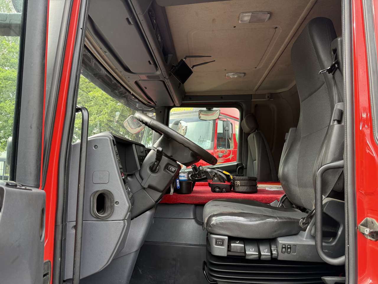 Scania P410 4X2 Palfinger PK 13001 - Kamion sa tovarnim sandukom, Kamion sa dizalicom: slika 4 Scania P410 4X2 Palfinger PK 13001 - Kamion sa tovarnim sandukom, Kamion sa dizalicom: slika 4