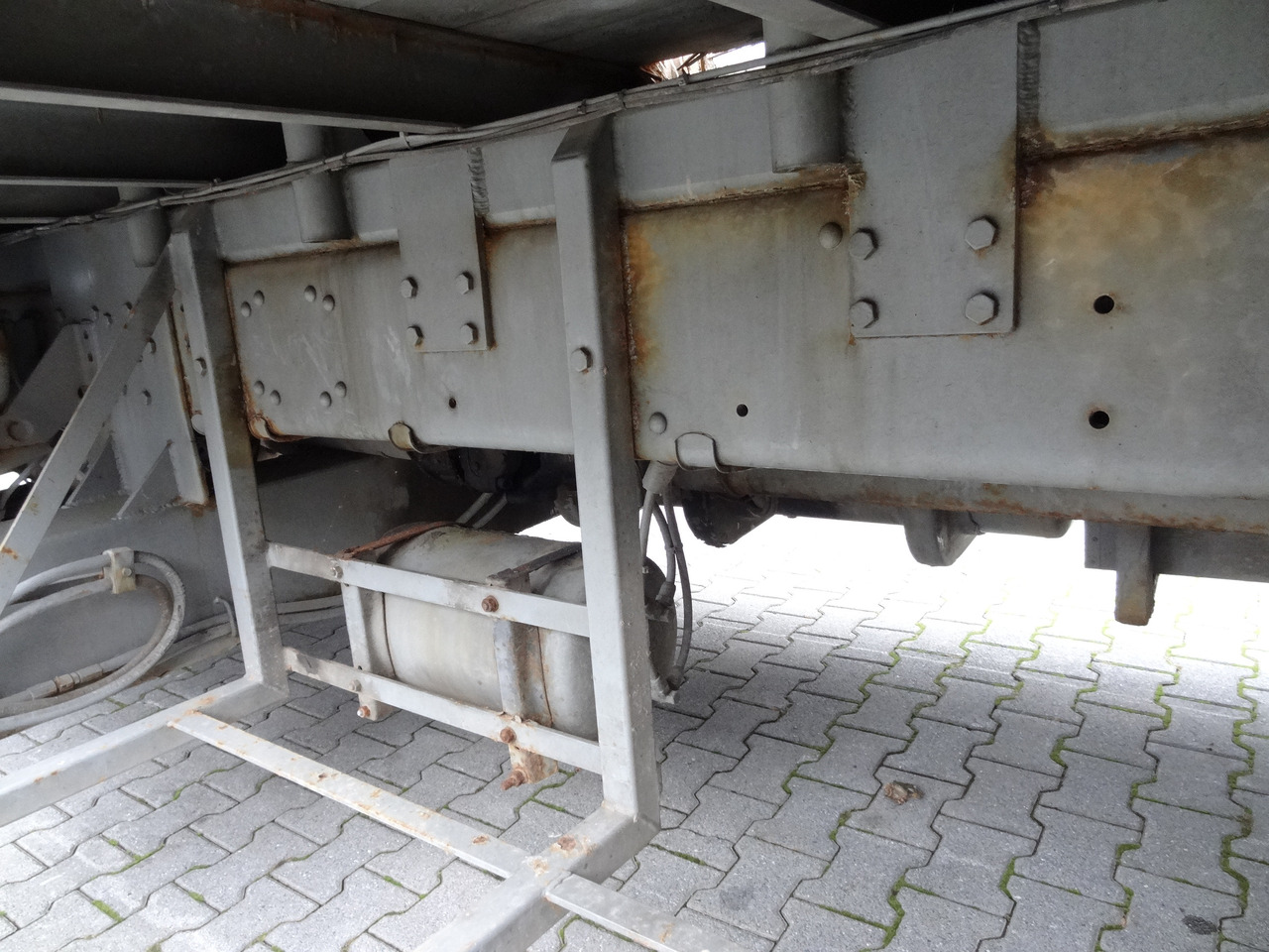 Scania R144 460 6X4 Fassi 360 bis 25 Meter - Kamion sa dizalicom, Kamion sa tovarnim sandukom: slika 5 Scania R144 460 6X4 Fassi 360 bis 25 Meter - Kamion sa dizalicom, Kamion sa tovarnim sandukom: slika 5