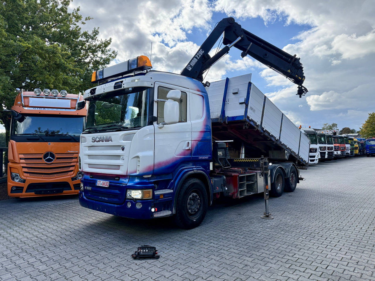 Scania R380 6X2*4 Kipper mit Kran HIAB 220 - Istovarivač, Kamion sa dizalicom: slika 1 Scania R380 6X2*4 Kipper mit Kran HIAB 220 - Istovarivač, Kamion sa dizalicom: slika 1