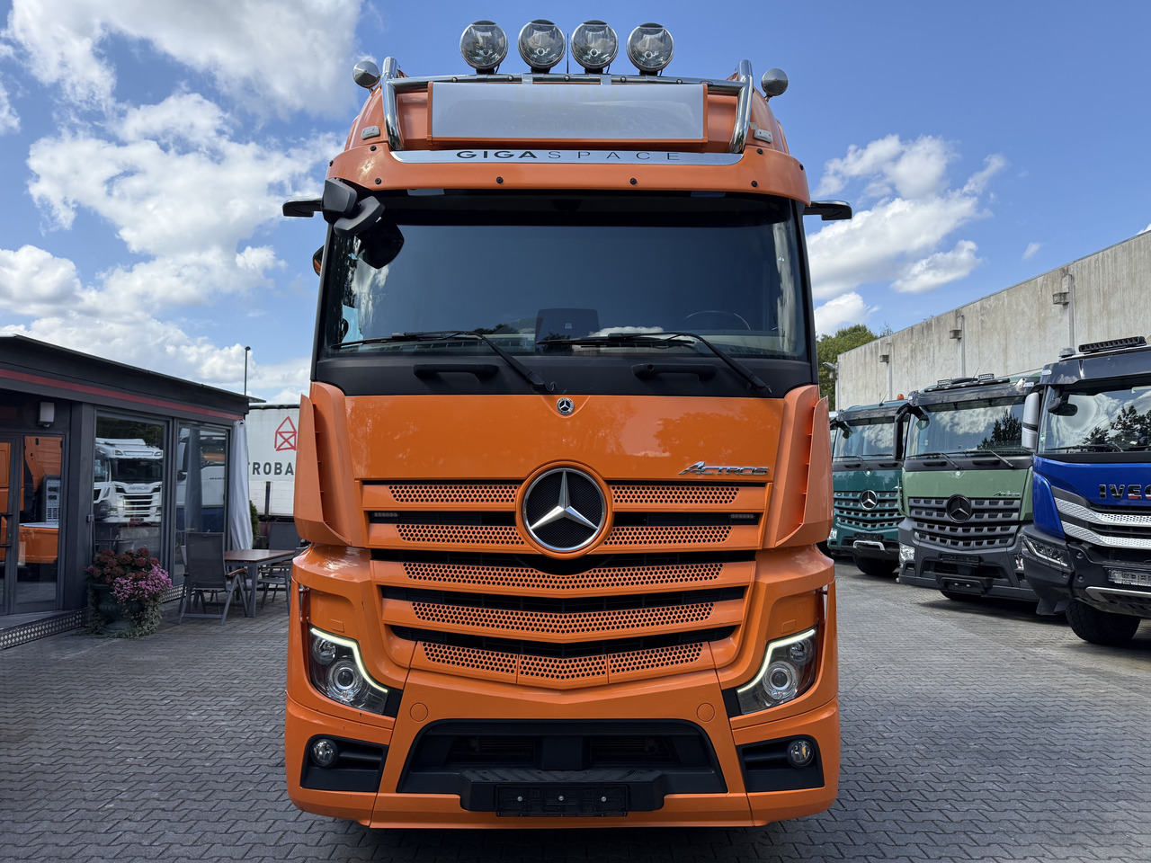 Mercedes-Benz Actros MP5 2663 6X4 Super Ausstattung Mercedes-Benz Actros MP5 2663 6X4 Super Ausstattung: slika 8
