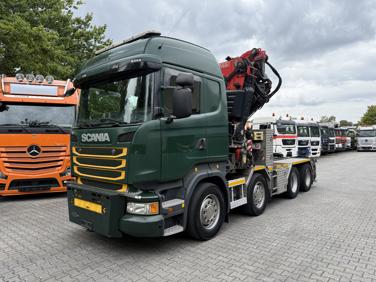 Scania R450 8X4 Kran Fassi F660 bis 34 Meter - Tegljač: slika 1 Scania R450 8X4 Kran Fassi F660 bis 34 Meter - Tegljač: slika 1