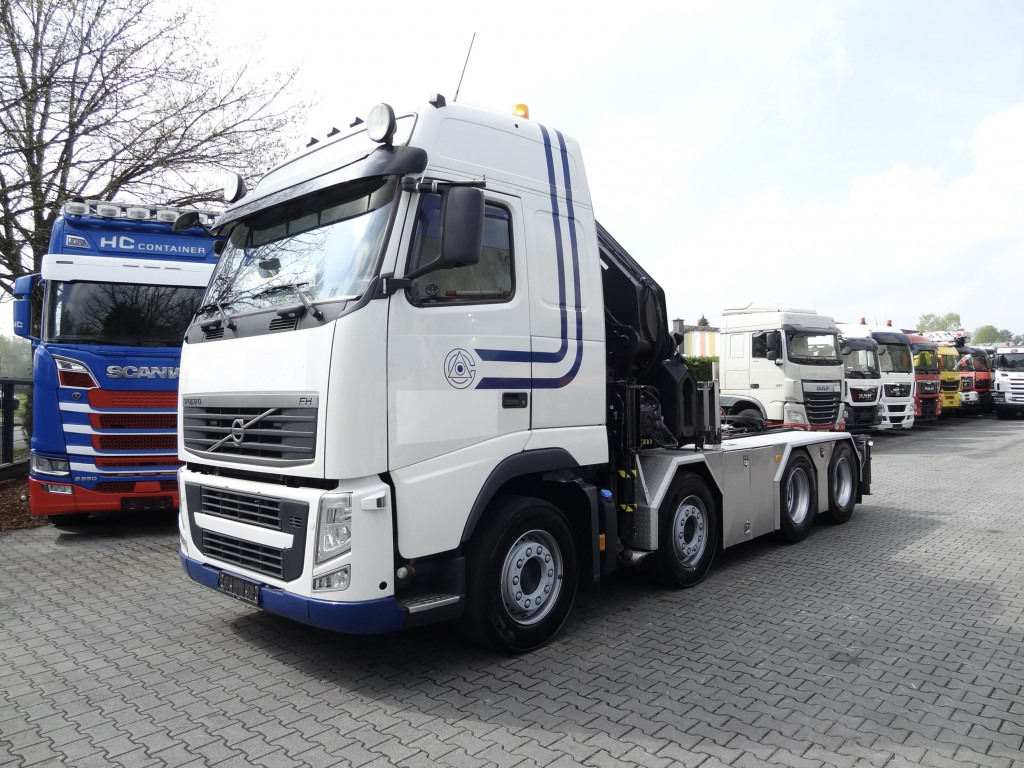 Volvo FH 500 8X4 Kran Hiab 800 EP-5 HiPro - Tegljač: slika 1 Volvo FH 500 8X4 Kran Hiab 800 EP-5 HiPro - Tegljač: slika 1