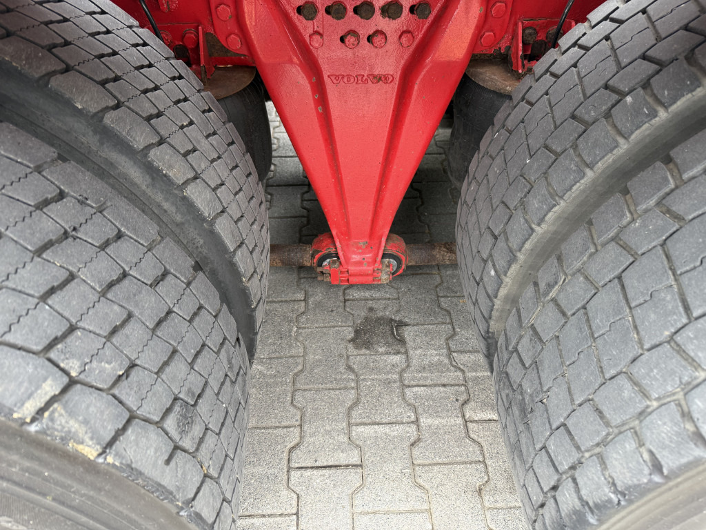 Volvo FM12 420 8X4 Kran Palfinger PK90002 31 Meter - Tegljač: slika 5 Volvo FM12 420 8X4 Kran Palfinger PK90002 31 Meter - Tegljač: slika 5