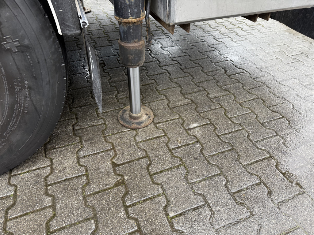 Volvo FH12 420 6X2 Kran PM 30025 bis 26.5 Meter - Kamion sa tovarnim sandukom, Kamion sa dizalicom: slika 5 Volvo FH12 420 6X2 Kran PM 30025 bis 26.5 Meter - Kamion sa tovarnim sandukom, Kamion sa dizalicom: slika 5