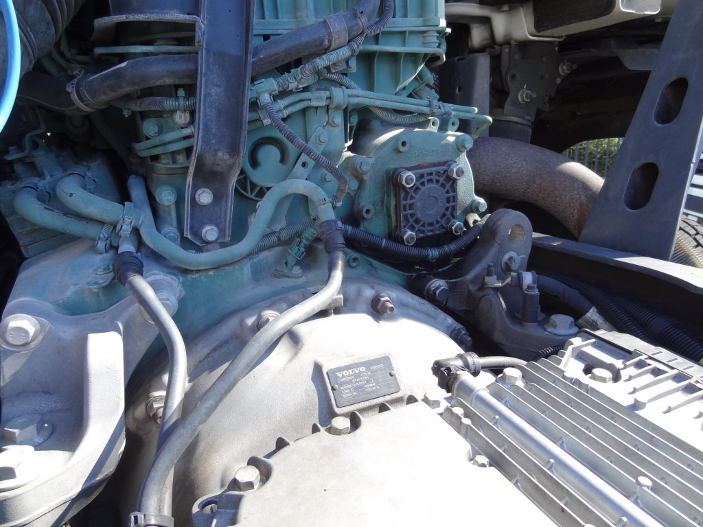 Volvo FM 420 6X2*4 - Kamion sa golom šasijom i zatvorenom kabinom: slika 3 Volvo FM 420 6X2*4 - Kamion sa golom šasijom i zatvorenom kabinom: slika 3