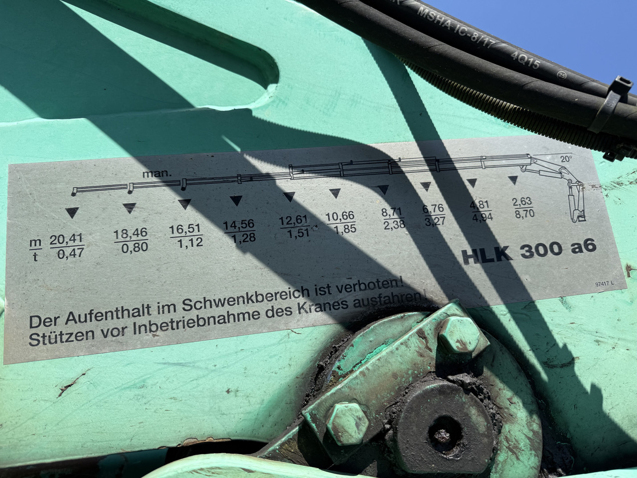 Volvo FM12 420 4X4 Kran MKG 300 bis 24 Meter - Kamion sa dizalicom: slika 3 Volvo FM12 420 4X4 Kran MKG 300 bis 24 Meter - Kamion sa dizalicom: slika 3