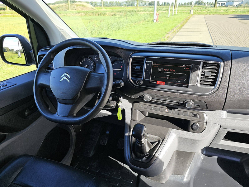 Interior photo 1: Mali kombi Citroën Jumpy 1.5 L2 NAP 1e Eigenaar !